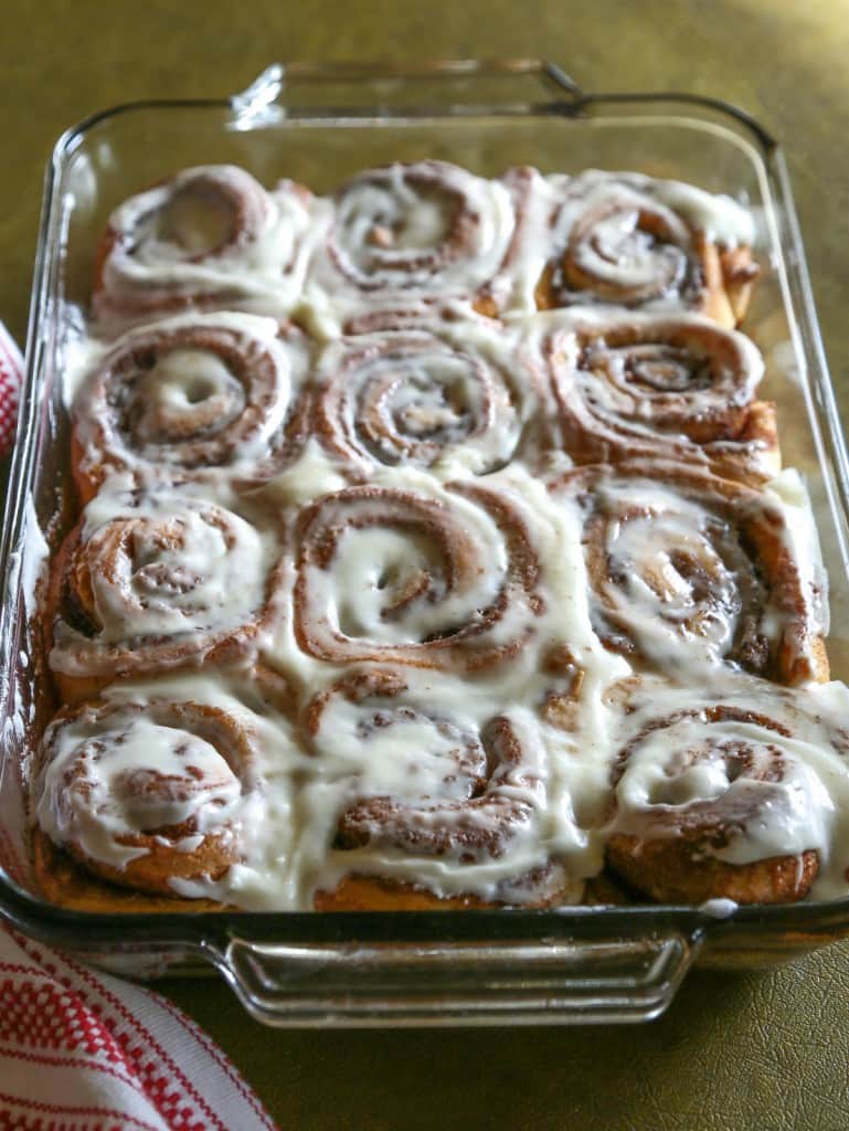 Cinnabon Cinnamon Rolls Copycat - one of my favorite recipes of all time! I could eat a whole pan. the-girl-who-ate-everything.com