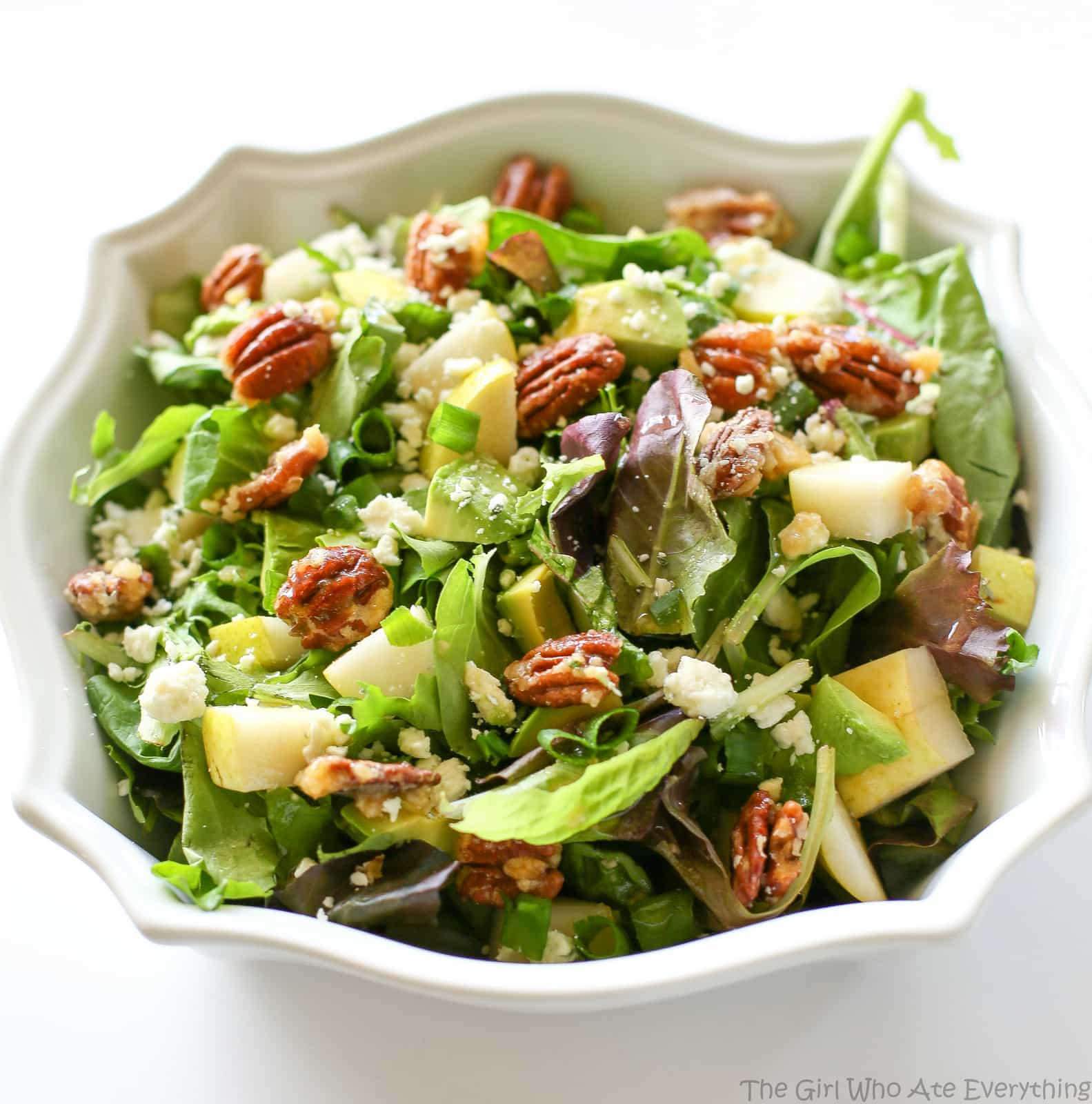 Roquefort Pear Salad - one of my favorite salads topped with candied pecans! the-girl-who-ate-everything.com
