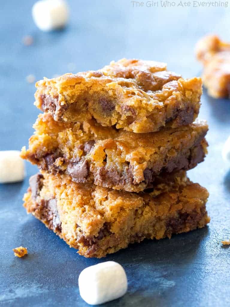 chocolate chip cookie bar with marshmallows