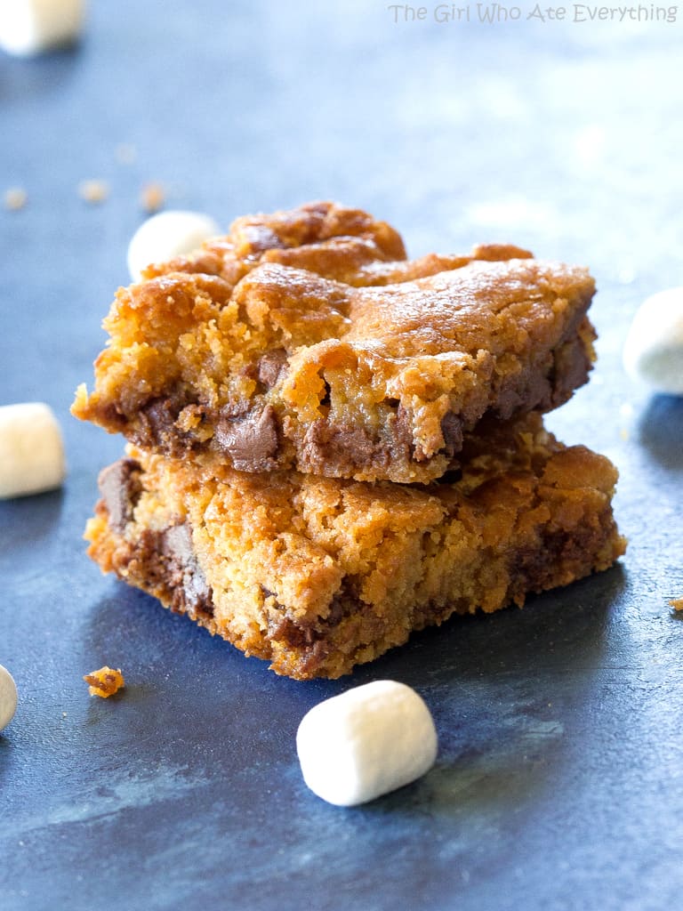 chocolate chip cookie bar with marshmallows