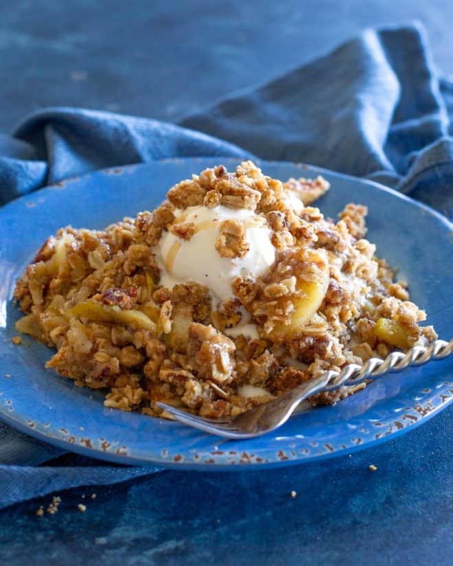 Apple Crumble with ice cream