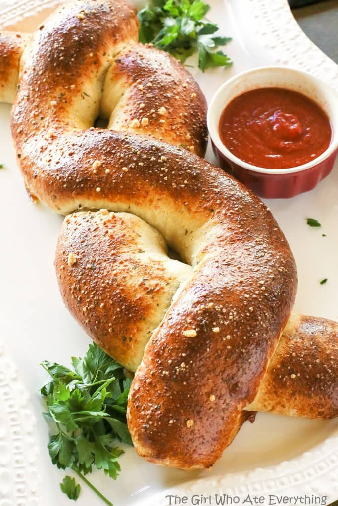 Pepperoni Pizza Twist - one of my family's favorites! the-girl-who-ate-everything.com