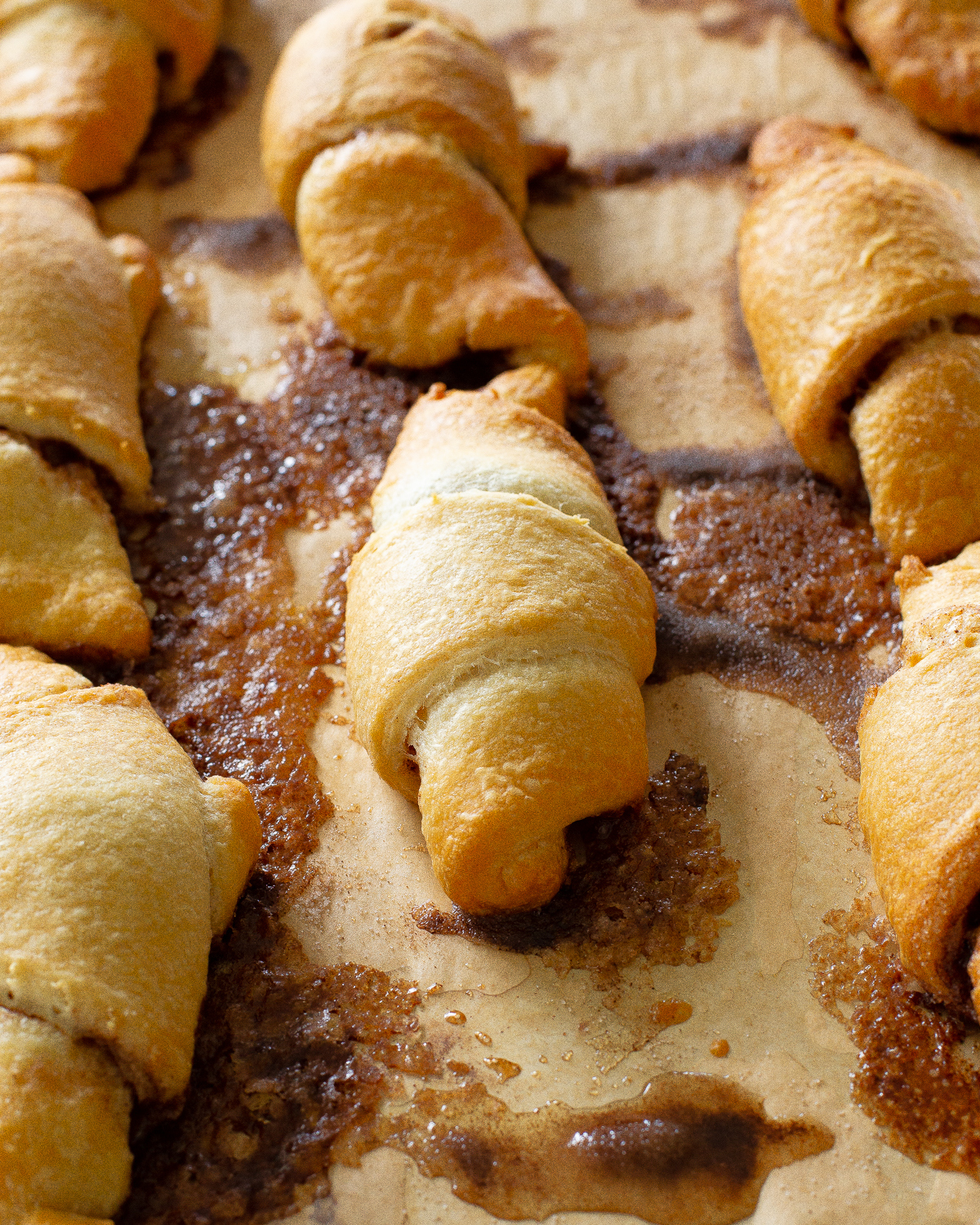 cinnamon crescent rolls