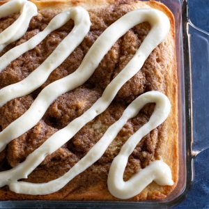 cinnamon roll cake