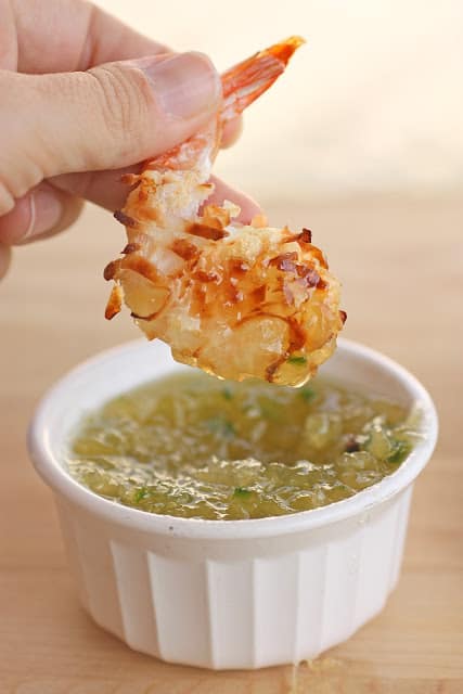 Baked Coconut Shrimp with Pineapple Dipping Sauce - the-girl-who-ate-everything.com