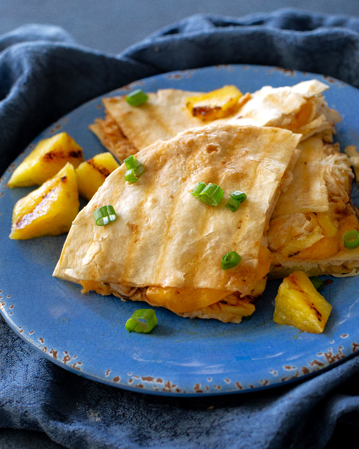 Grilled Pineapple and Chicken Quesadillas are easy and delicious dinner! Chicken, cheese, and little barbecue sauce. #quesadilla