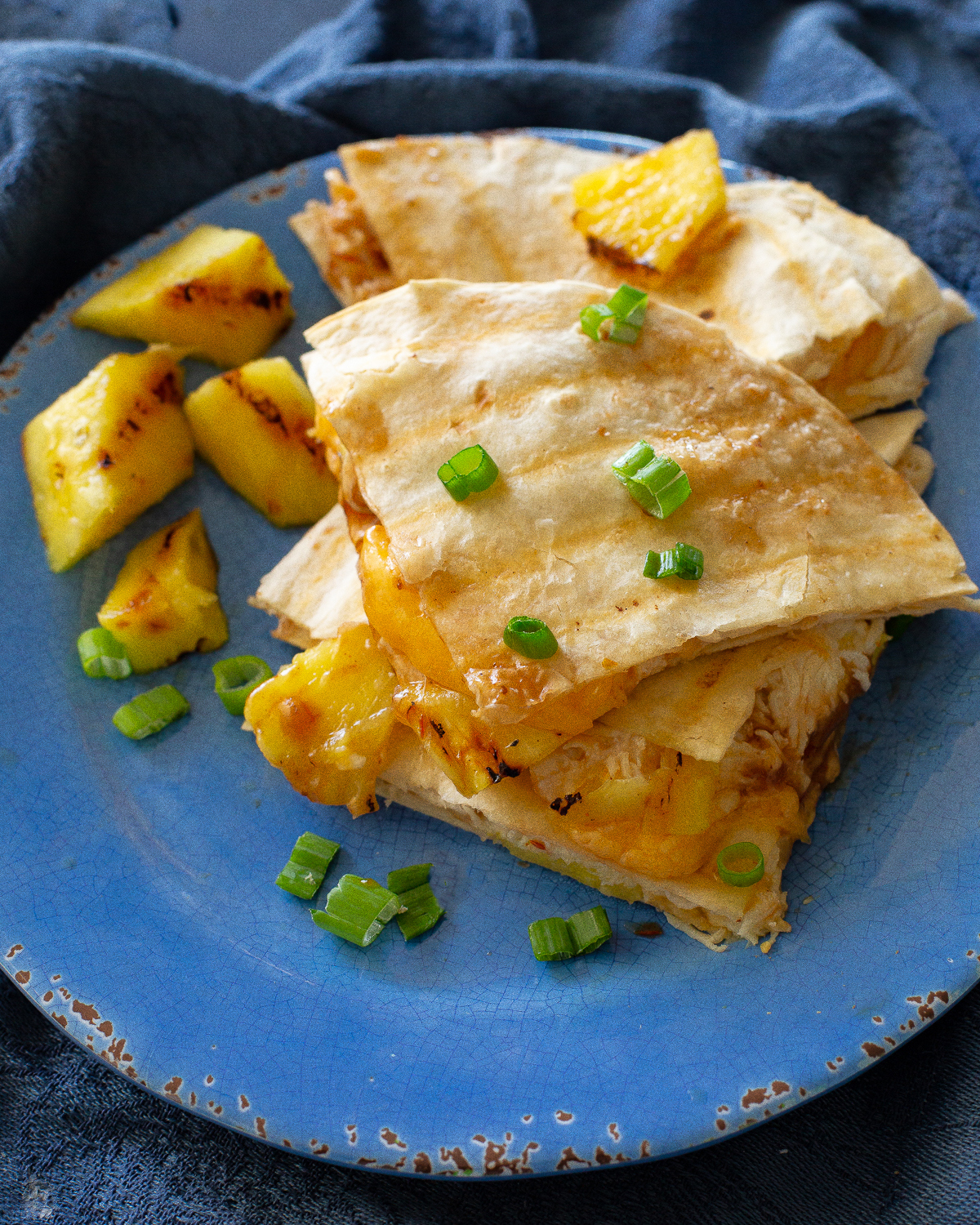 Grilled Pineapple and Chicken Quesadillas are easy and delicious dinner! Chicken, cheese, and little barbecue sauce. #quesadilla