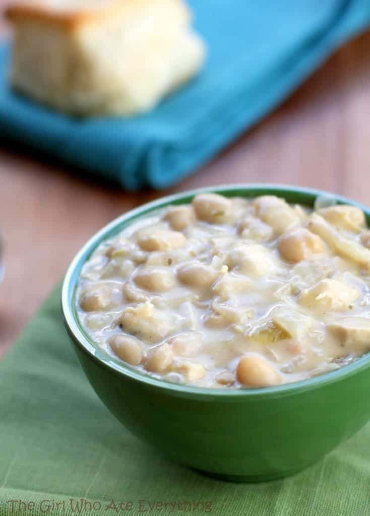 White chicken chili in a green bowl