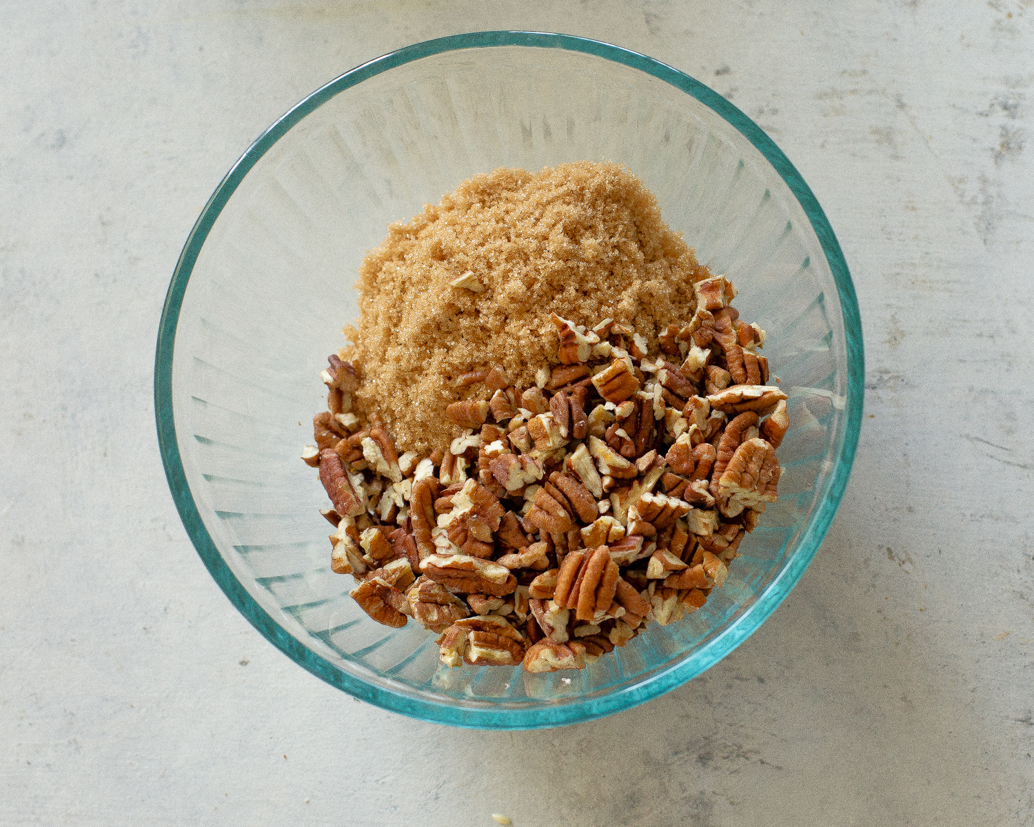 This Apple Streusel Coffee Cake recipe is full of cinnamon apple flavor and big enough to feed a crowd.  No cake mix here. This one starts from scratch! #apple #coffee #cake