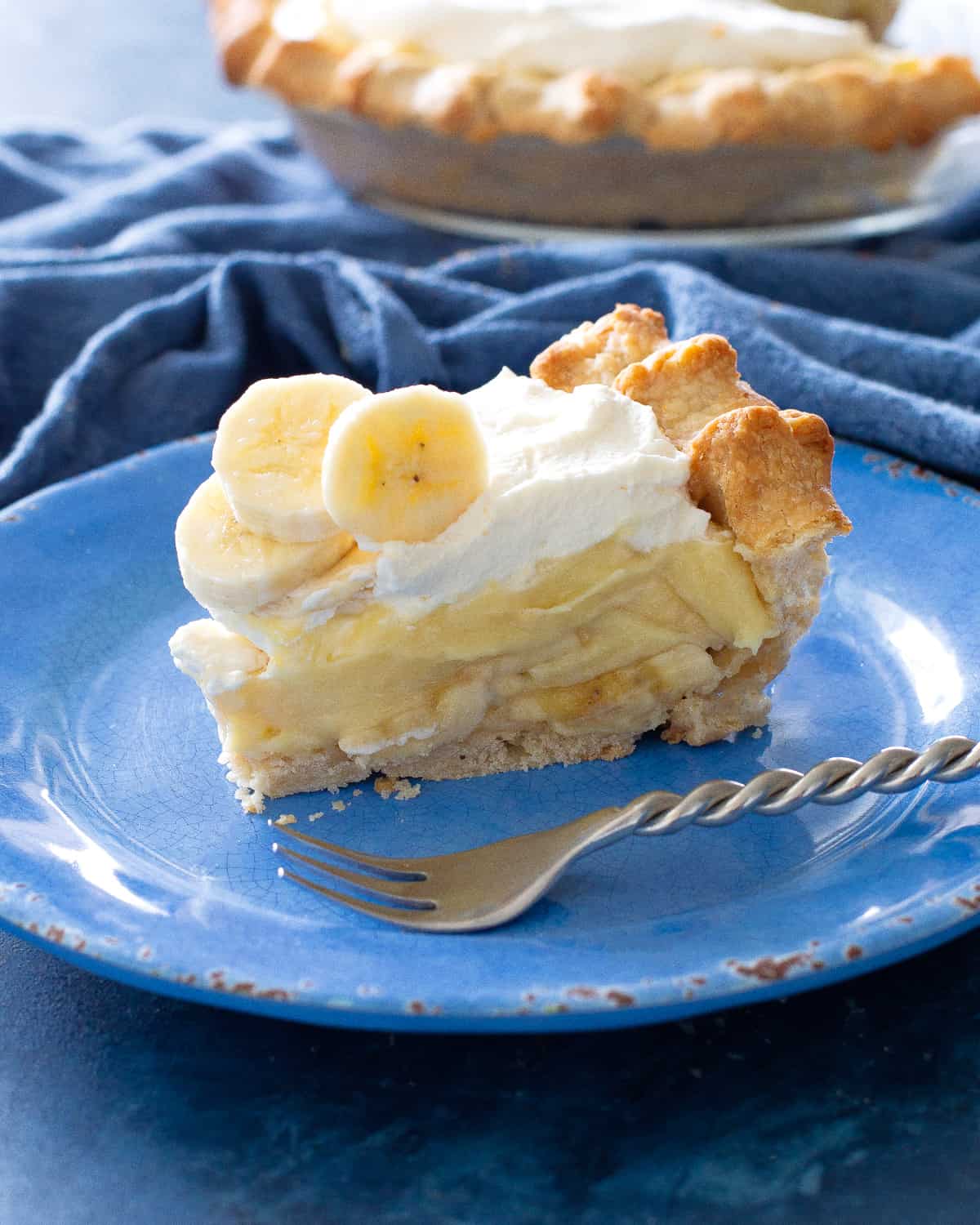 slice of banana cream pie
