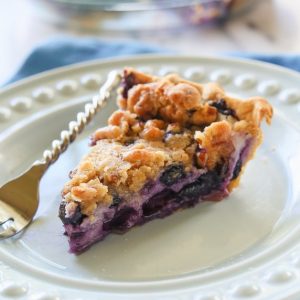 Blueberry Custard Pie | The Girl Who Ate Everything. A creamy blueberry custard topped with a sweet streusel.