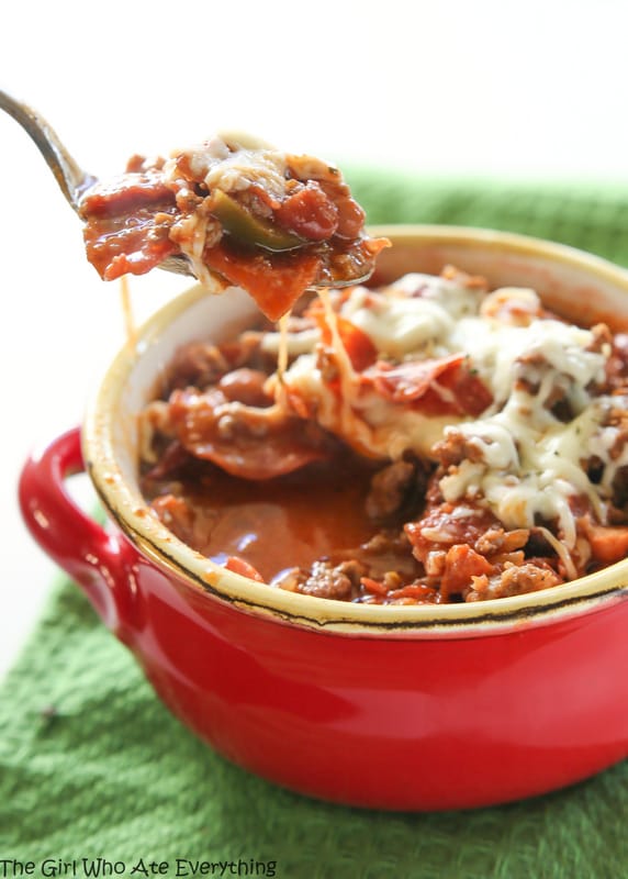 Pizza Chili - beef, sausage, pepperoni, and green peppers simmering in a salsa pizza sauce. the-girl-who-ate-everything.com