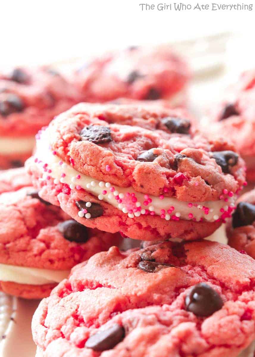 Strawberry Chocolate Chip Oreos - think of it as chocolate covered strawberry Oreos. the-girl-who-ate-everything.com
