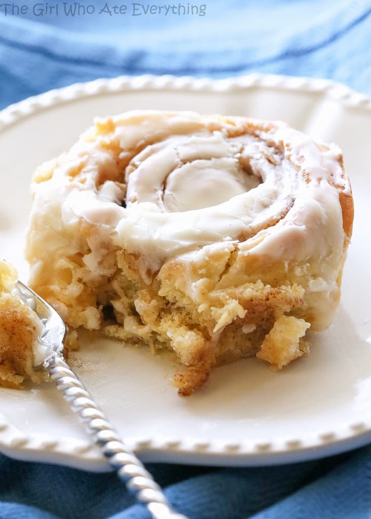 Soft Cinnamon Rolls - no-fail cinnamon rolls that are so soft and covered with cream cheese frosting. the-girl-who-ate-everything.com
