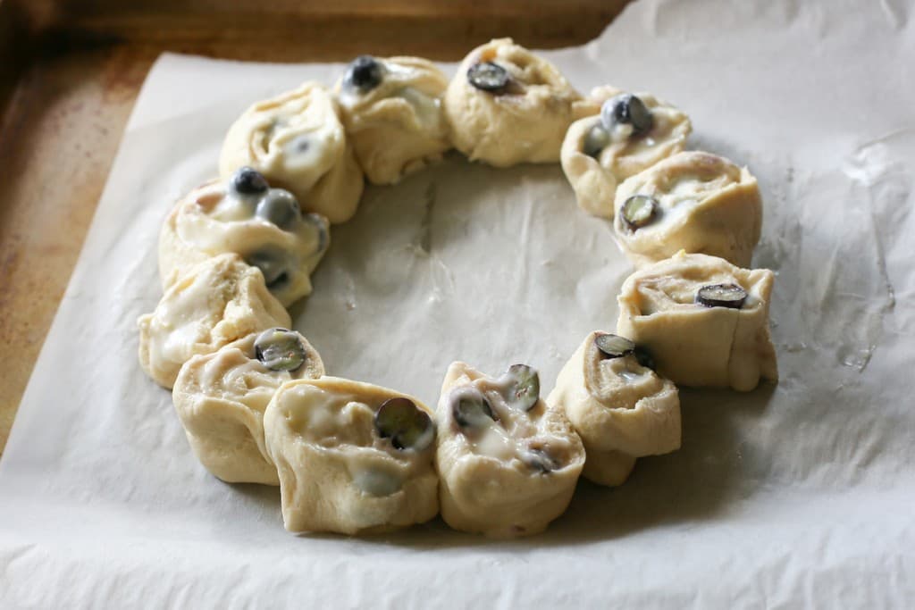 Blueberry Lemon Crescent Ring 