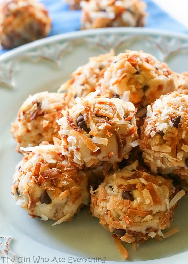 Toasted Coconut Cookie Dough Bites - these are delicious and super easy! the-girl-who-ate-everything.com
