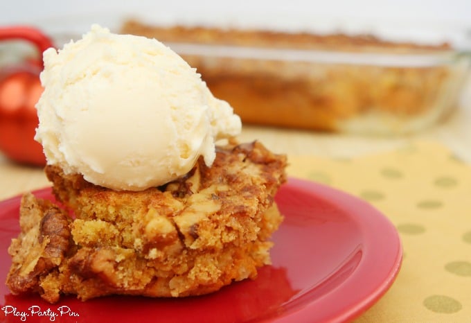Pumpkin-crunch-cake-horizontal
