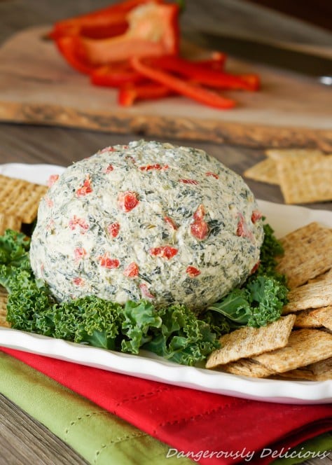 Roasted-Red-Pepper-and-Spinach-Cheese-Ball-1