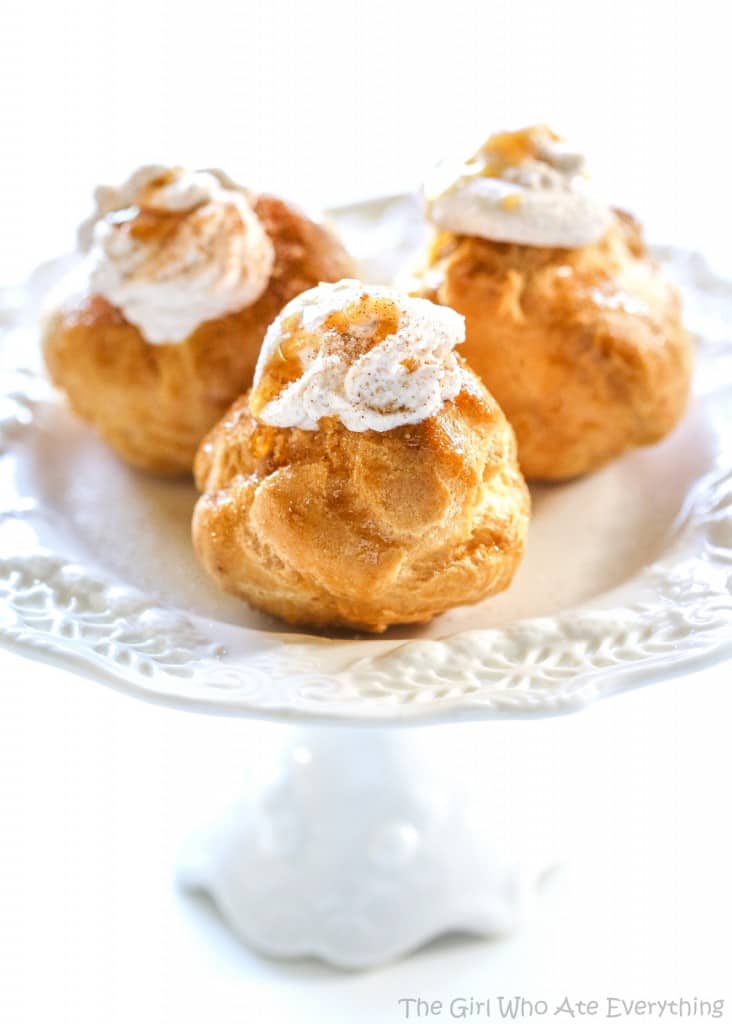 Churro Cream Puffs - the-girl-who-ate-everything.com