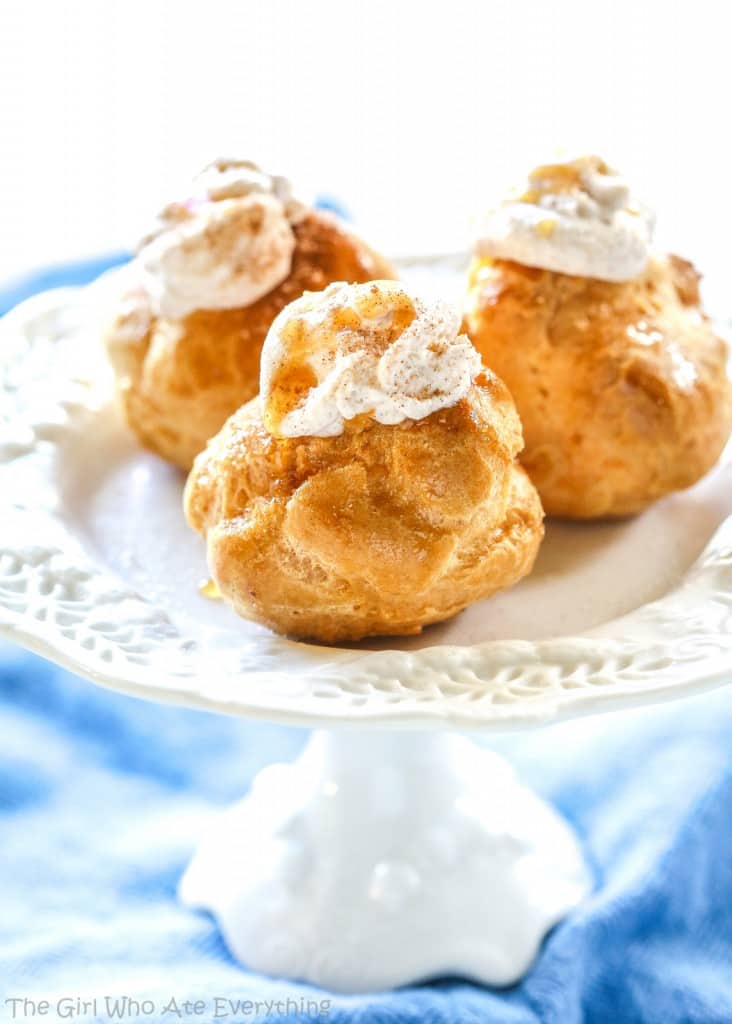 Churro Cream Puffs - the-girl-who-ate-everything.com