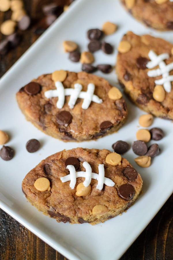 peanut butter football blondies