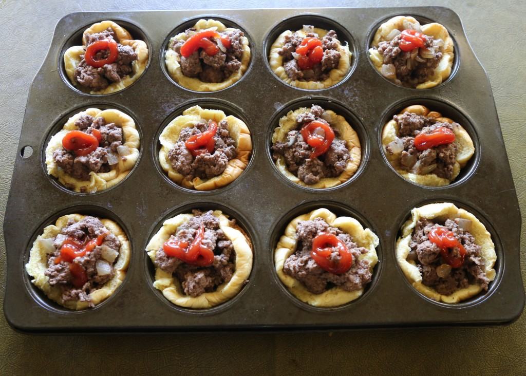 muffin-tin-cheeseburgers-3