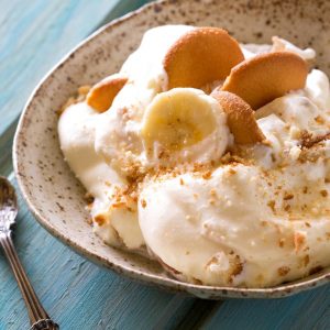 Magnolia Bakery's Famous Banana Pudding - THE recipe from their cookbook. It's heaven. the-girl-who-ate-everything.com
