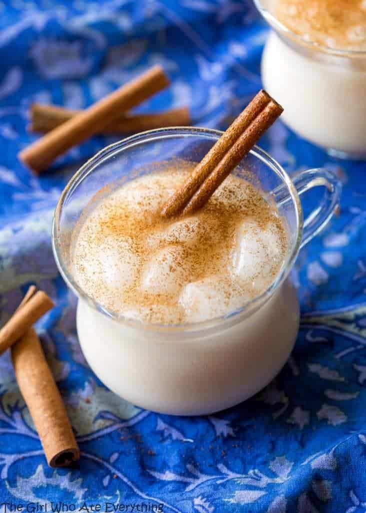 horchata rice milk in a glass with cinnamon