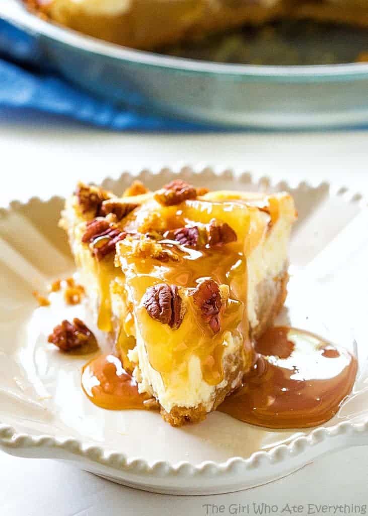 Caramel Apple Cheesecake - the easiest cheesecake with a graham cracker crust, apples, caramel, and nuts. the-girl-who-ate-everything.com