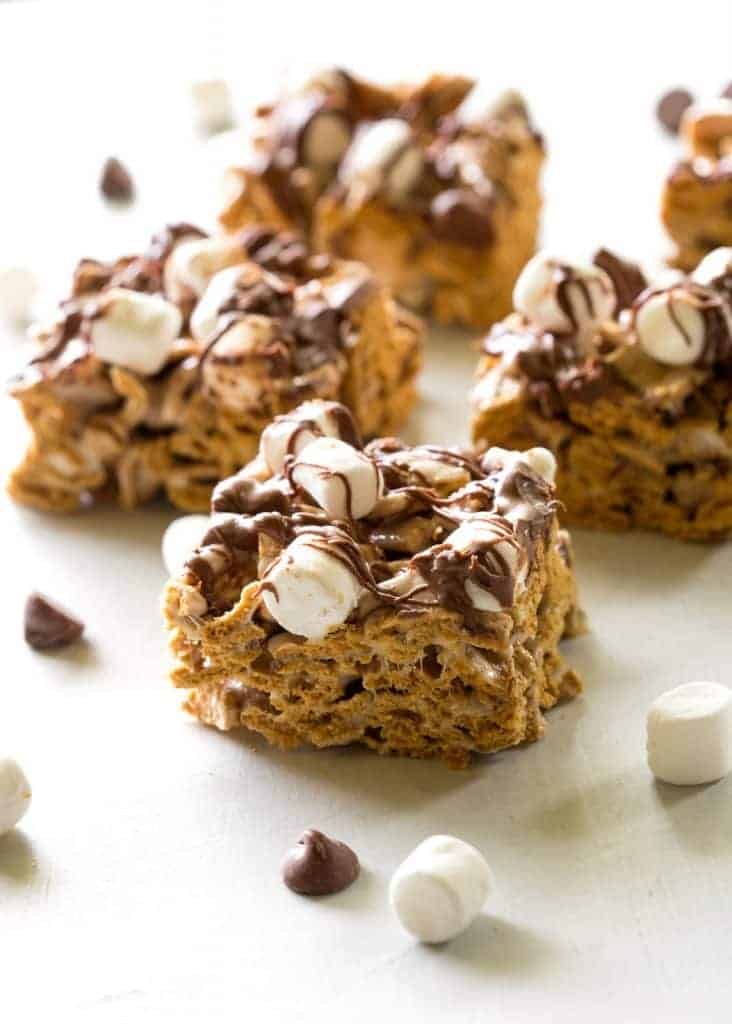 No-Bake S'mores Treats - only 4 ingredients and taste just like S'mores. the-girl-who-ate-everything.com