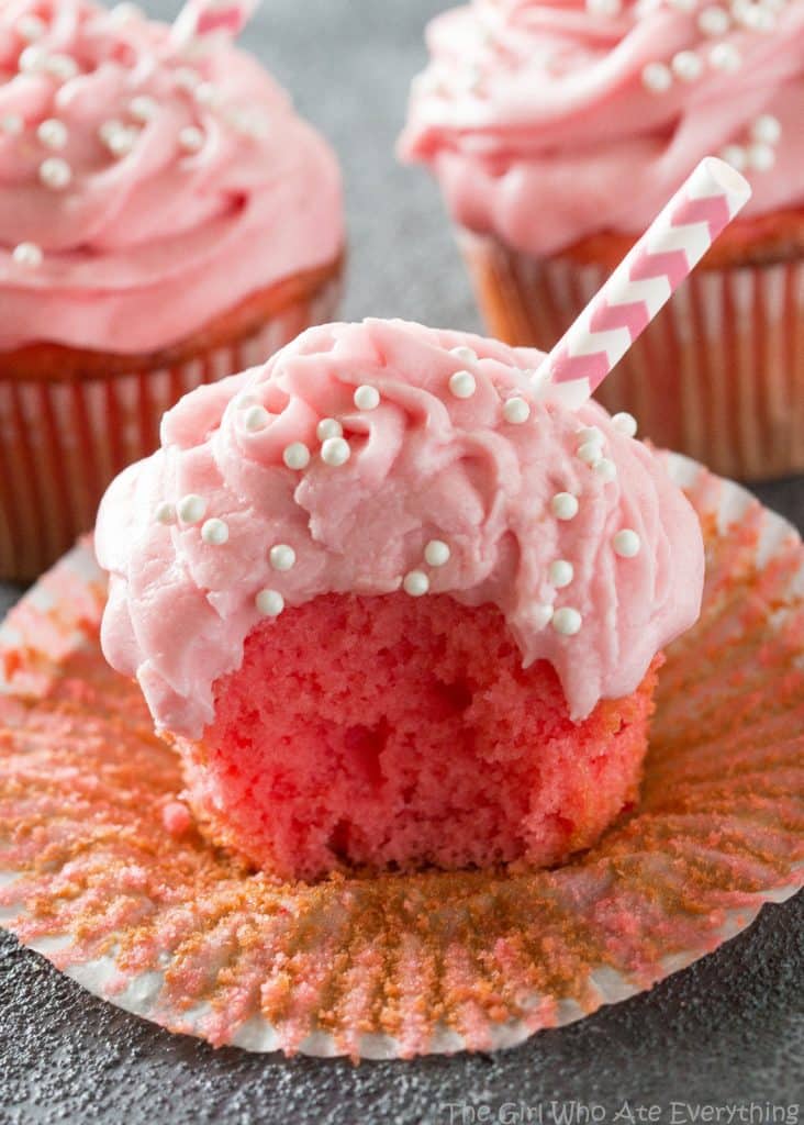 Strawberry Milkshake Cupcakes - bursting with strawberry flavor and so soft! the-girl-who-ate-everything.com