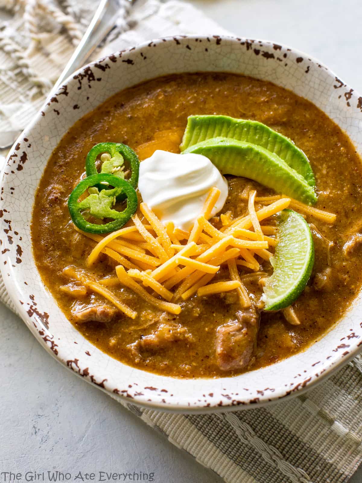 Green Enchilada Pork Chili - warm, spicy, and so good. the-girl-who-ate-everything.com