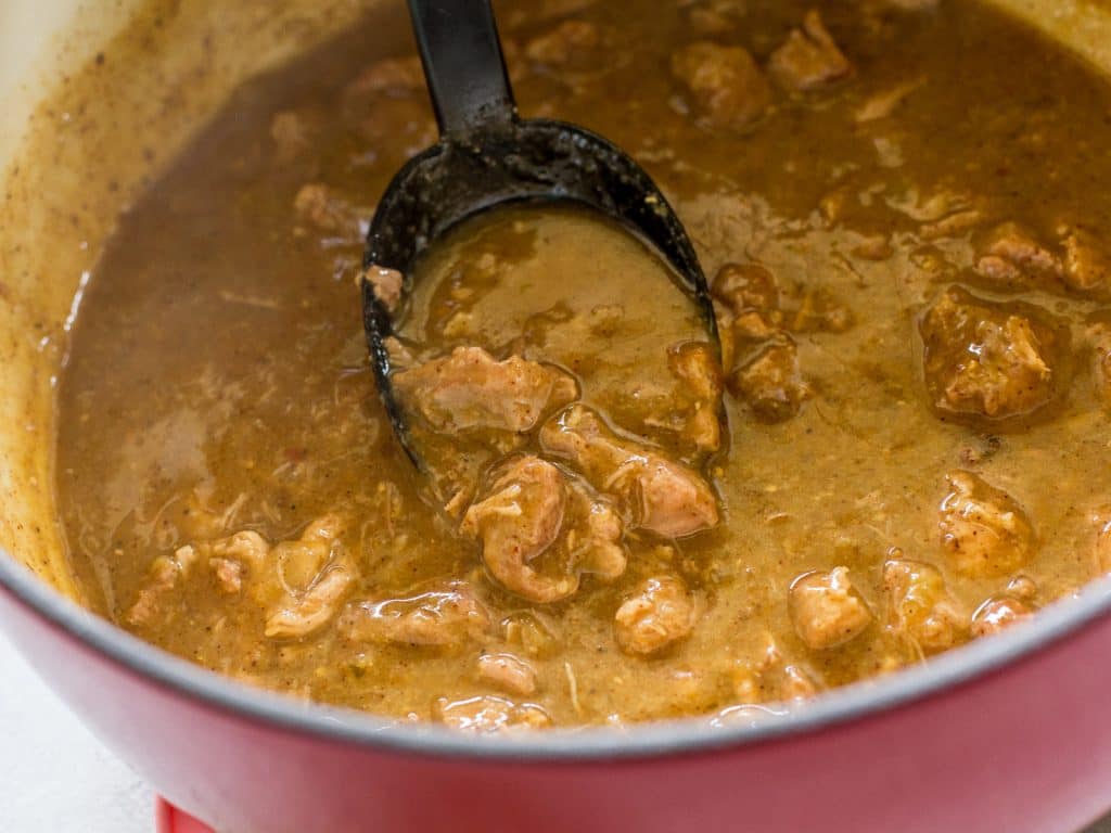 thegirlwhoateeverything_greenenchiladaporkchili_step4_horizontal