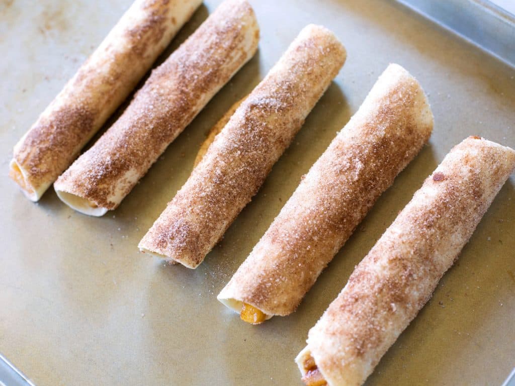thegirlwhoateeverything_creamycaramelappletaquitos_step3_vertical-005