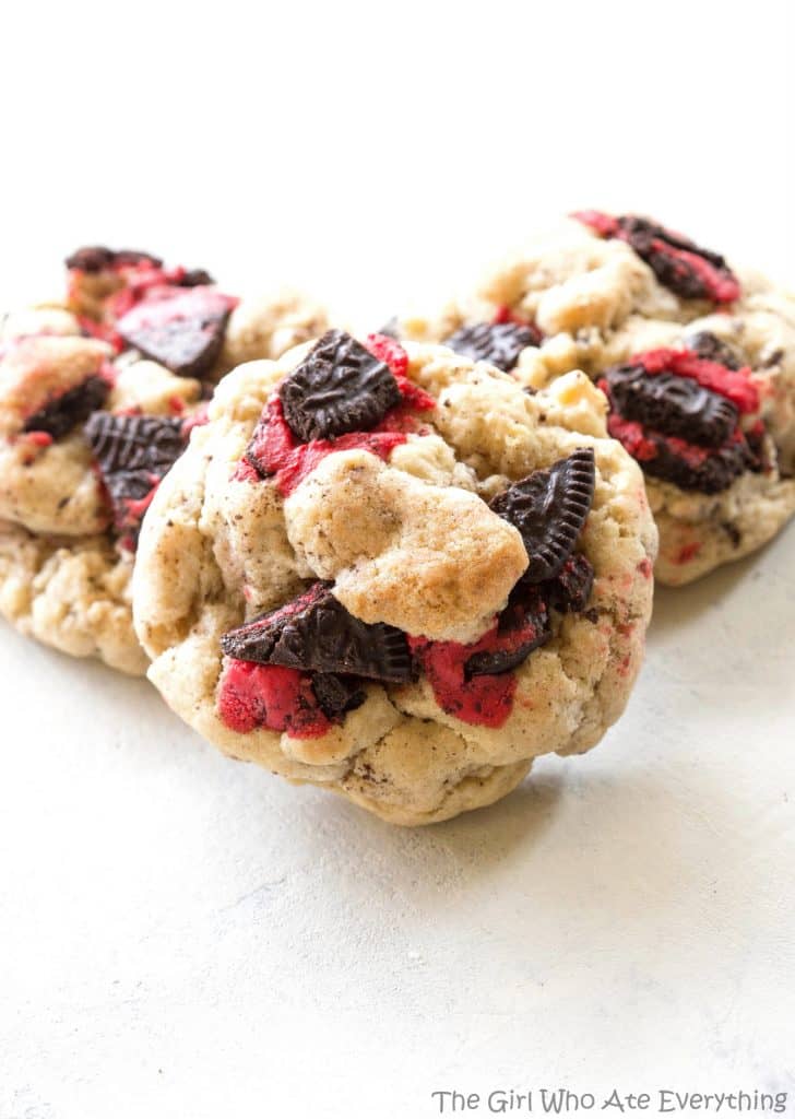 Cream Cheese Cookies 'n Cream Cookies - the softest, creamiest cookies that have chopped up Oreos throughout. Add some festive Oreos for Christmas. the-girl-who-ate-everything.com
