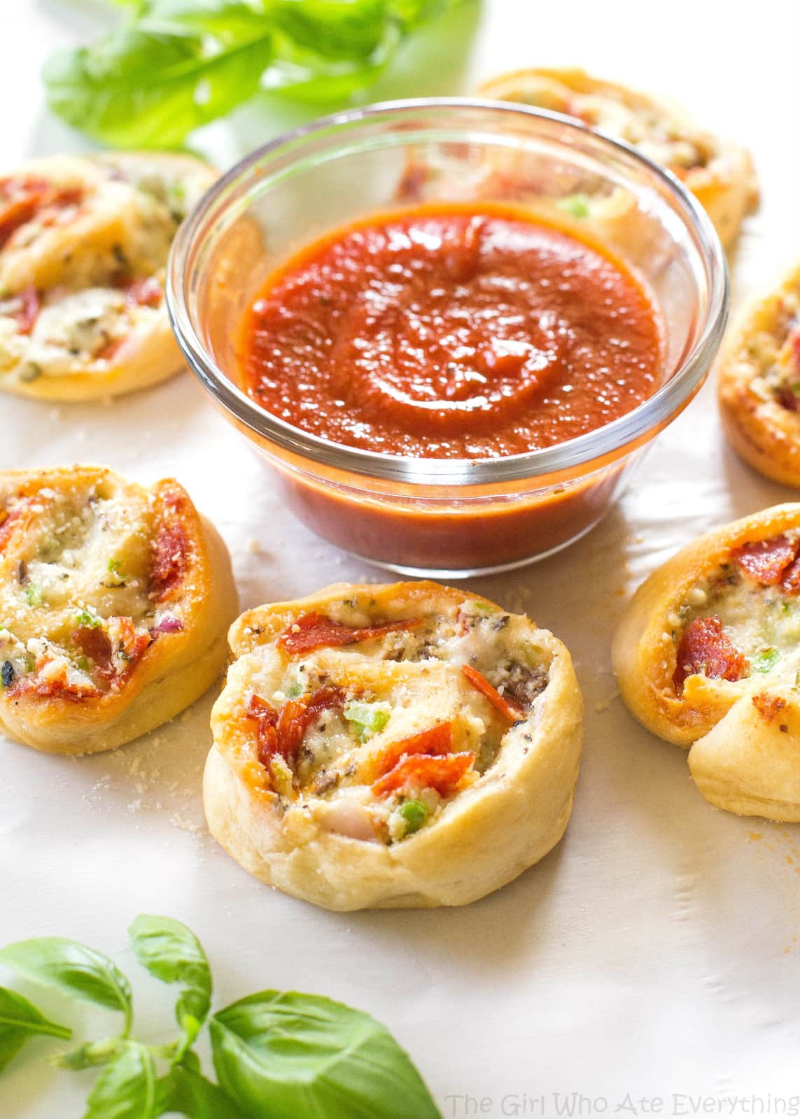 Calzone Pinwheels - pepperoni, mushrooms, onion, and green bell pepper. Guess we should call these Supreme Calzone Pinwheels! the-girl-who-ate-everything.com