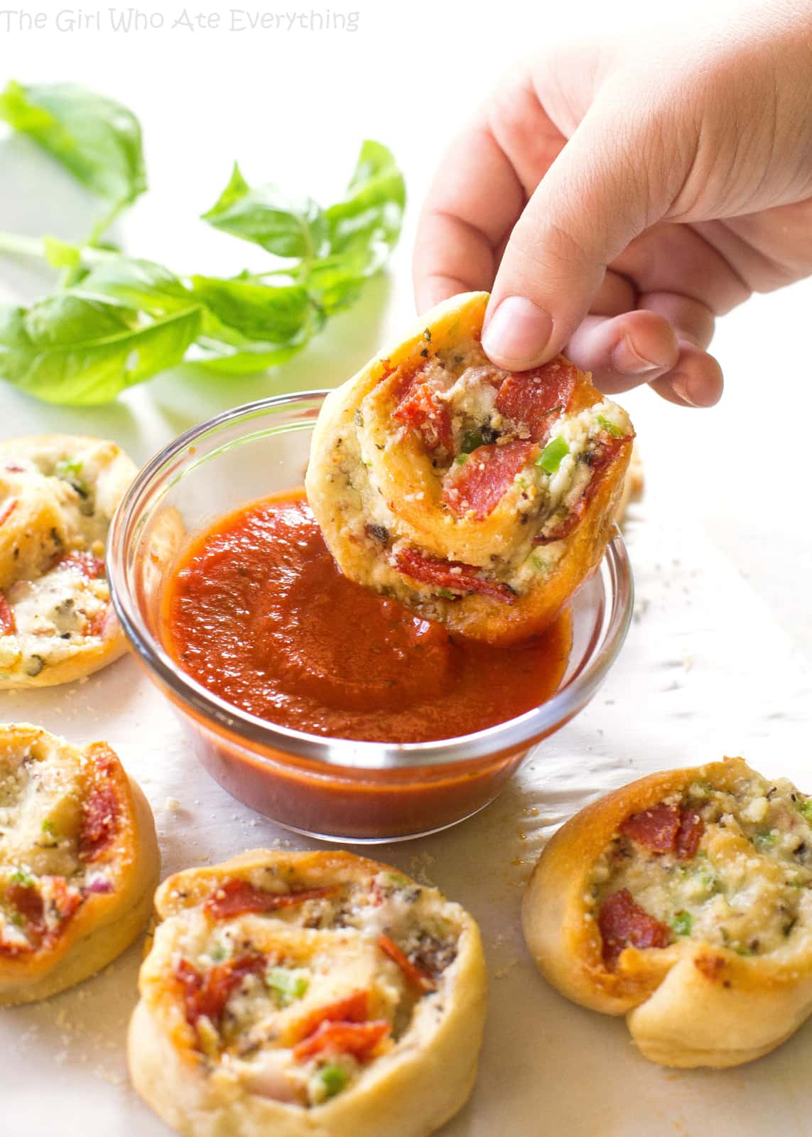 Calzone Pinwheels - pepperoni, mushrooms, onion, and green bell pepper. Guess we should call these Supreme Calzone Pinwheels! the-girl-who-ate-everything.com