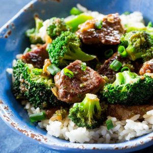 Beef and Broccoli Stir Fry - an easy dinner that tastes like take out!