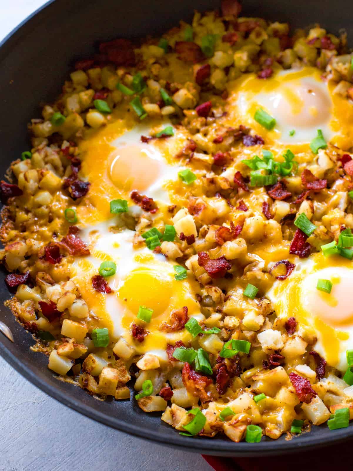 Bacon, Egg, and Potato Breakfast Skillet