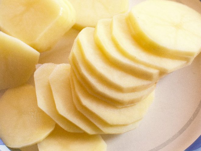 sliced potatoes