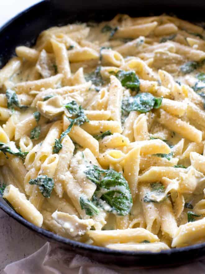 One-Pan Spinach Artichoke Pasta