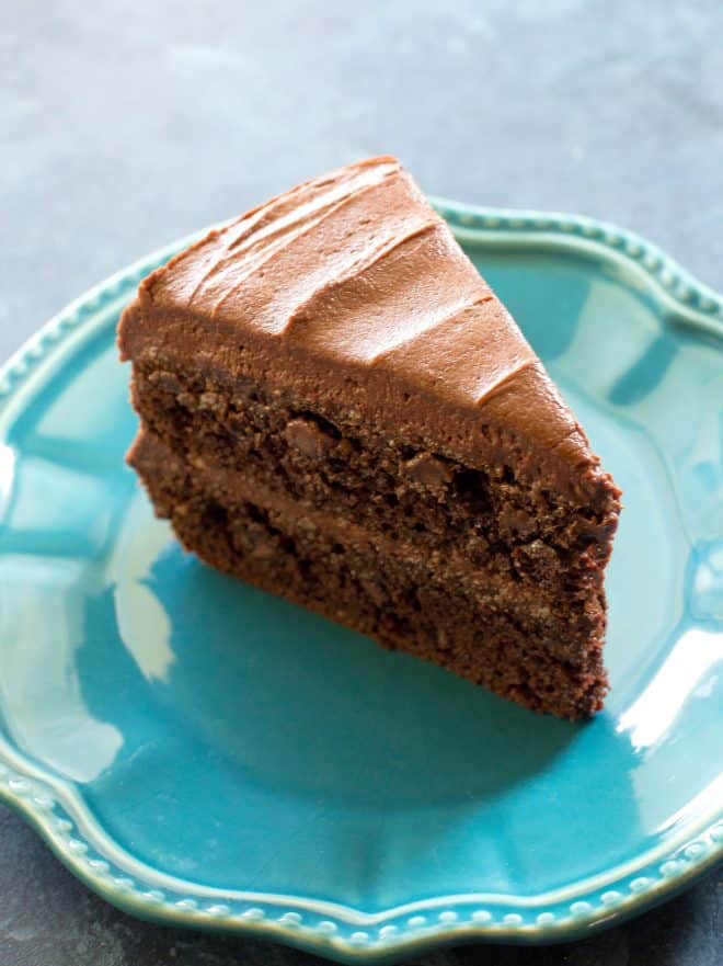 slice chocolate cake