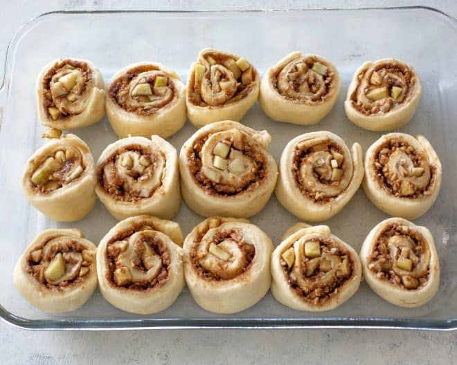 rolls in a pan