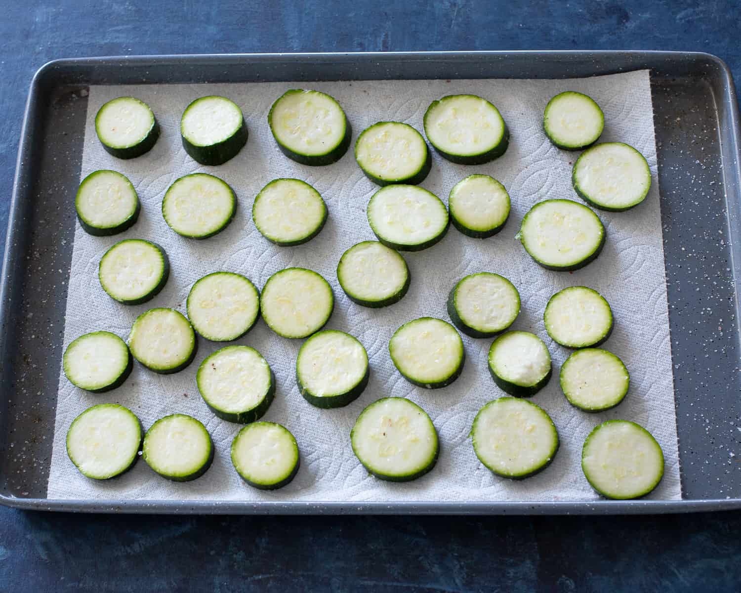 zucchini with salt