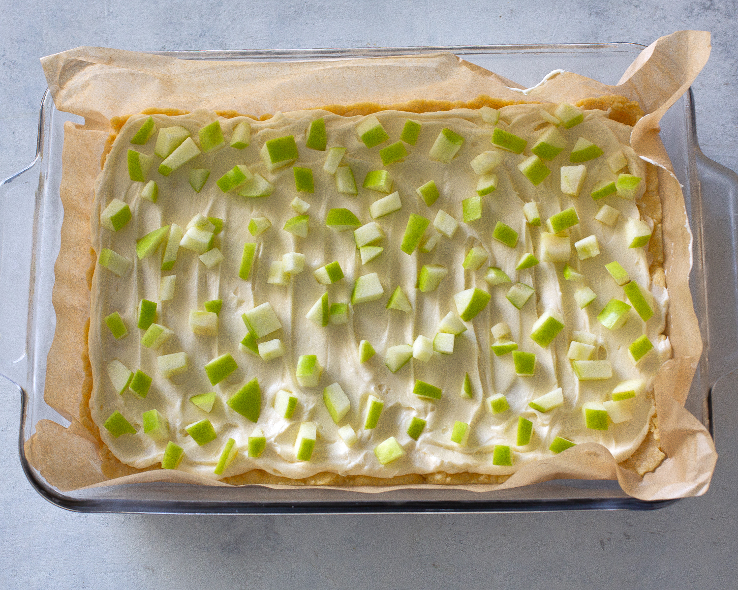 green apples and frosting