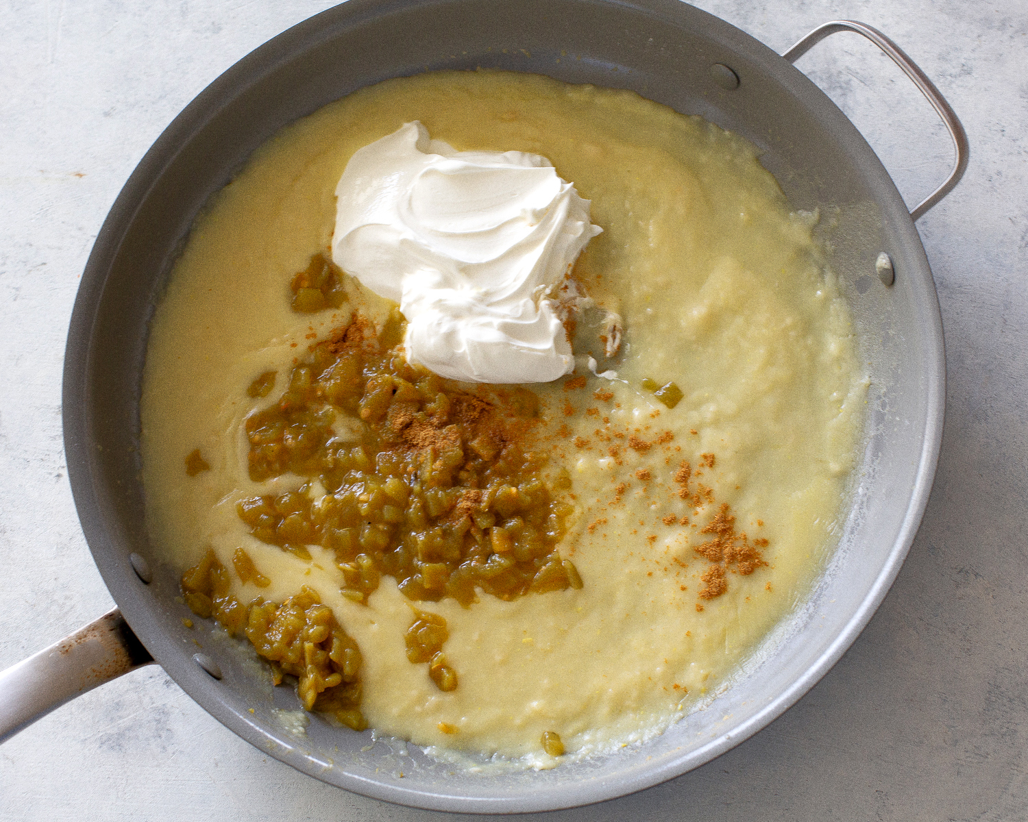 sauce with sour cream